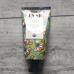 Nourishing balm to oil moisturizer